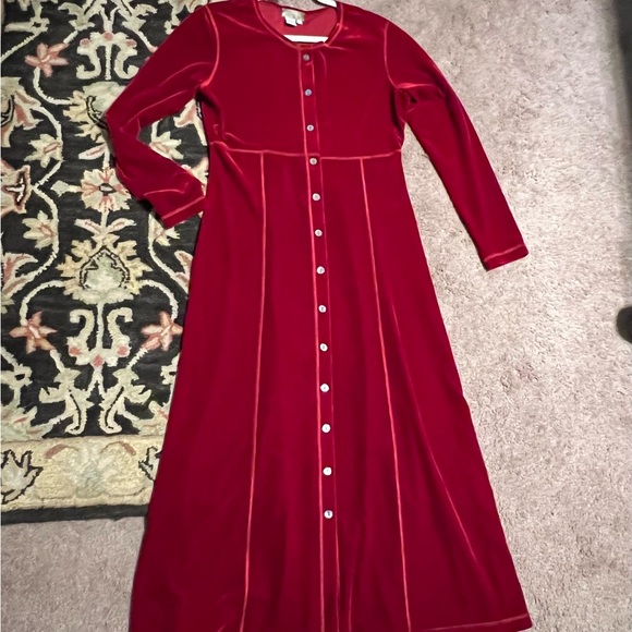 The Territory Ahead Dresses & Skirts - M Territory Ahead Dress Cranberry Red Velvet Maxi Holiday Christmas  Dress